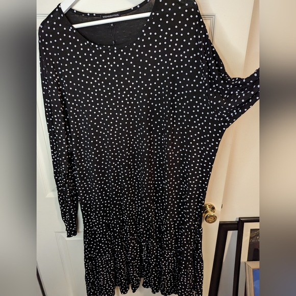 Wednesdays Girl black and white polka dot dress stretchy size 26  NWT - Picture 3 of 12